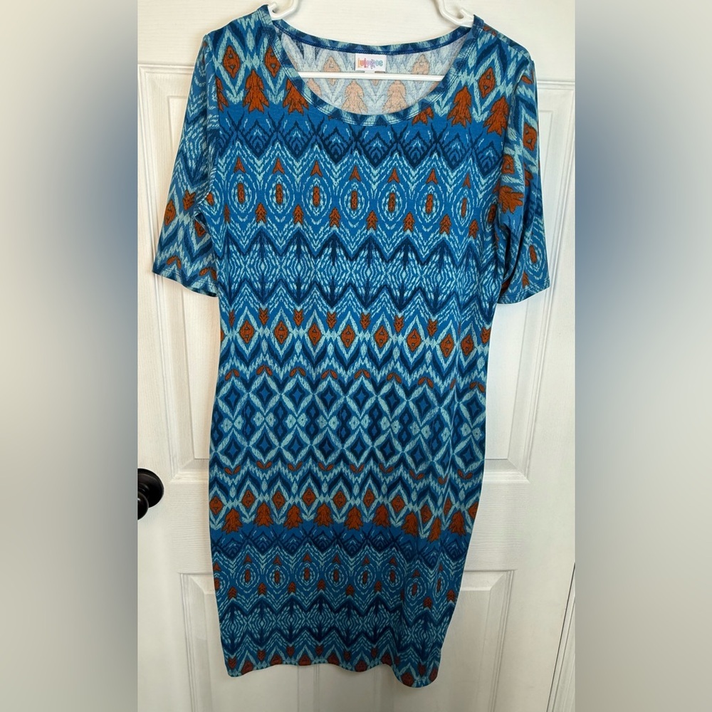 Lularoe Dress size L EUC 💙 Beautiful Boho Print